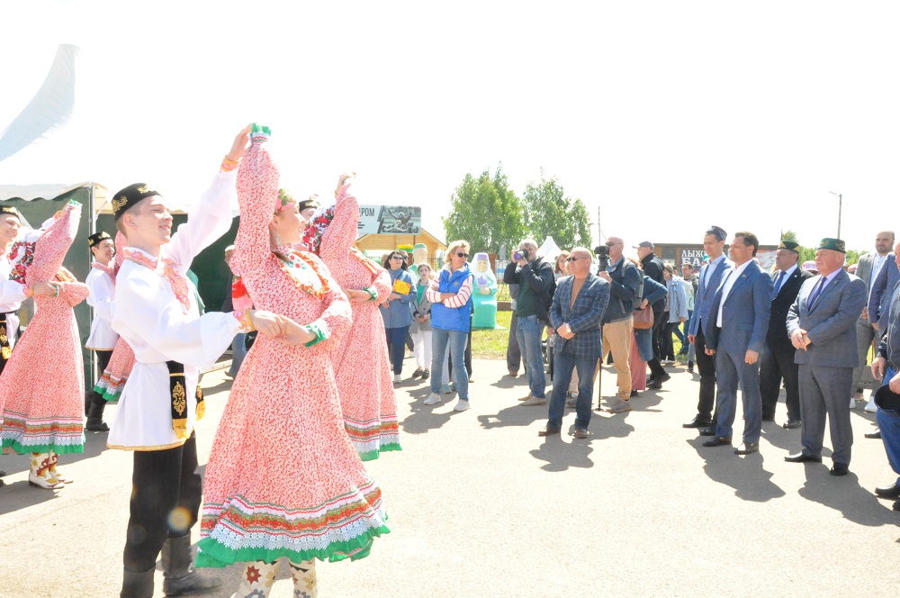 Встречают на Сабантуй